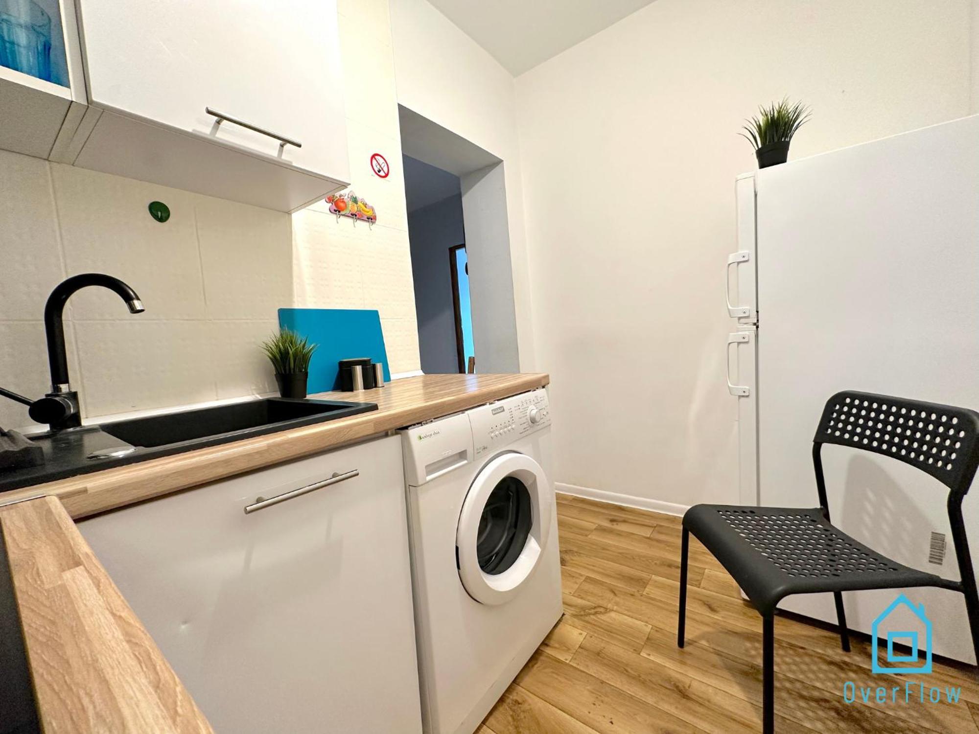 World - 10 Minutes To Old Town & Seaside Habitación en casa particular *